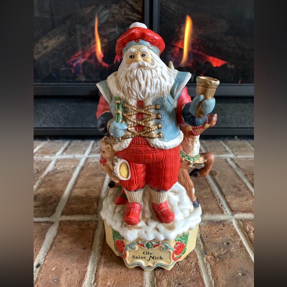 Vintage Porcelain Santa Music Box